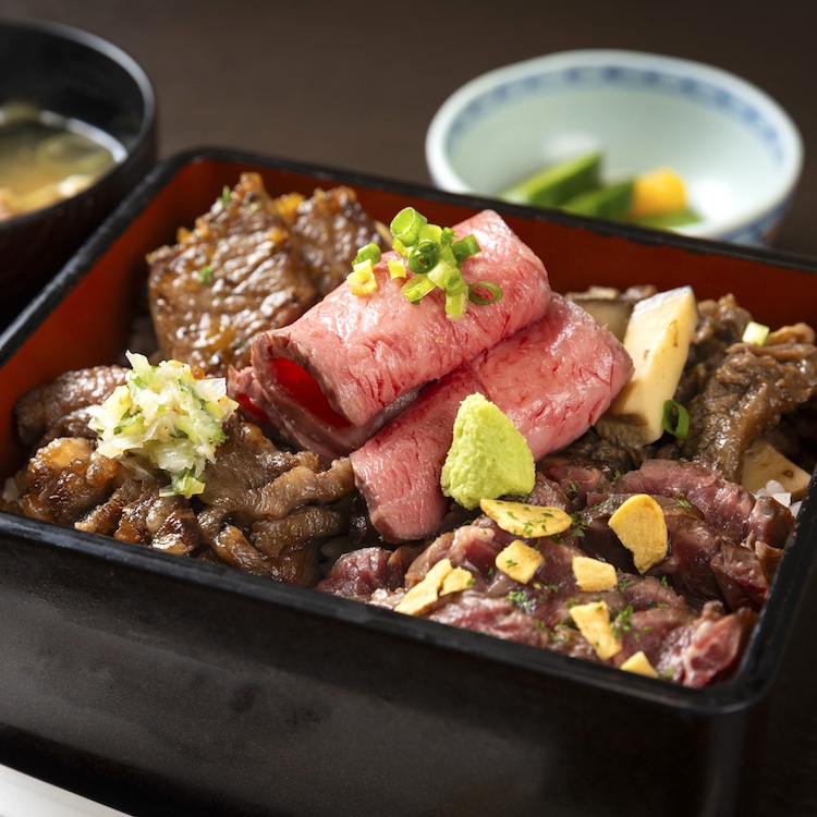 (日本語) 小玉屋の牛づくし重