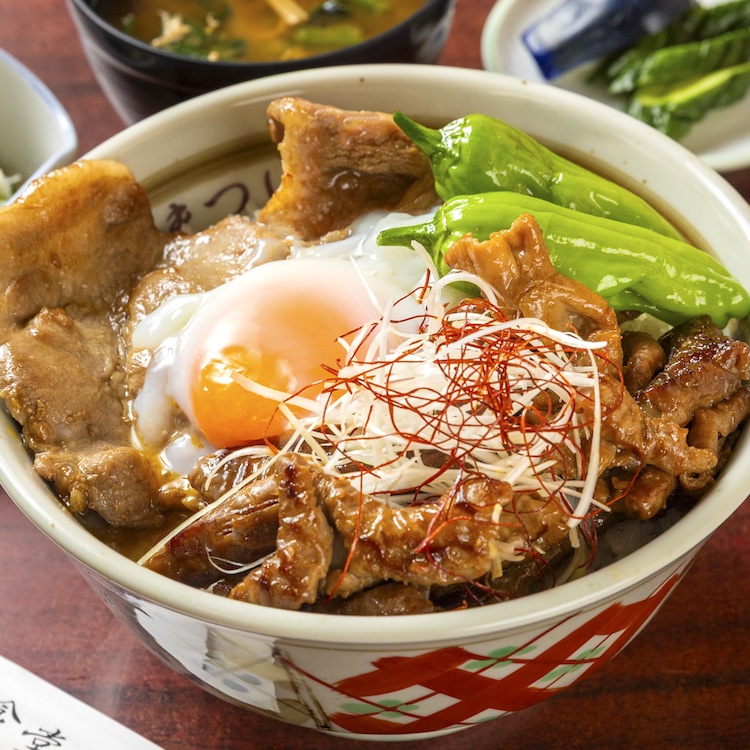 (日本語) もつ焼・焼き肉コラボ丼