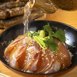 [:ja]日本海厳選真鯛漬け丼<br> ～一杯で二度美味しい贅沢～[:]