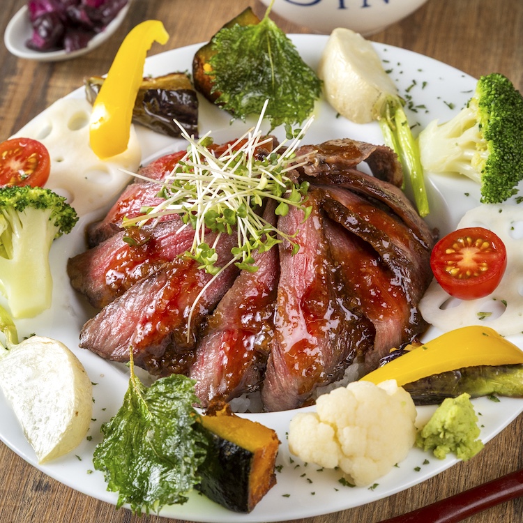 (日本語) 「米の最高級×肉の最高級」 新潟黒毛和牛 …