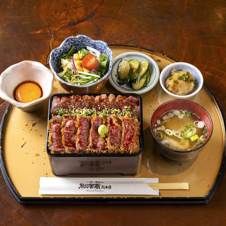 南魚沼産特A釜炊き黄金コシヒカリ米 『〜新潟ブランド和牛〜牛カツ生山葵・村上牛ステーキ重』