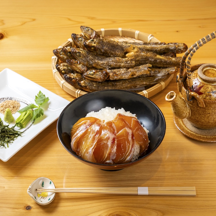 (日本語) 日本海厳選真鯛漬け丼 ～一杯で二度美味しい贅沢～